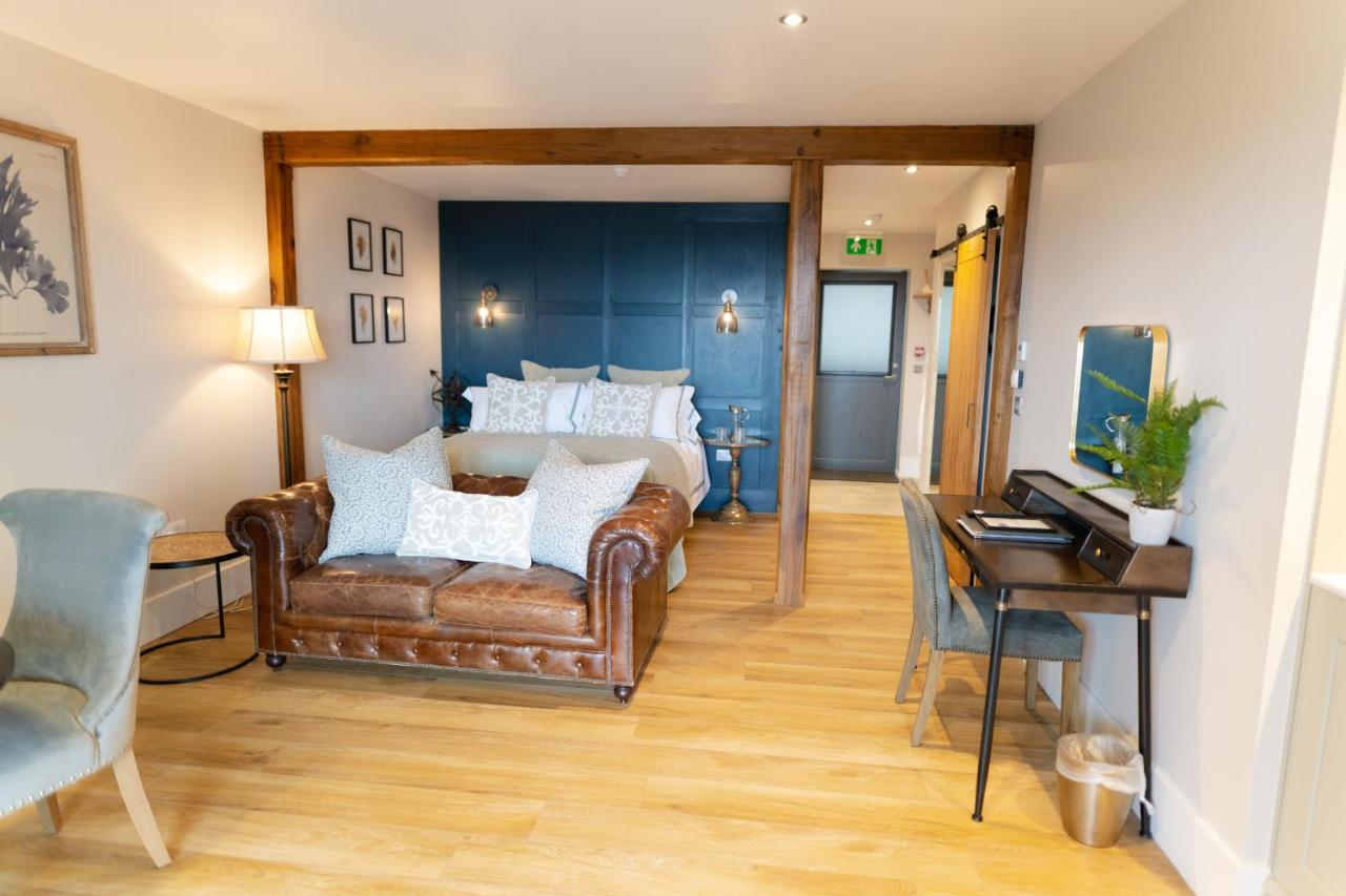 West Highland Hotel 3*